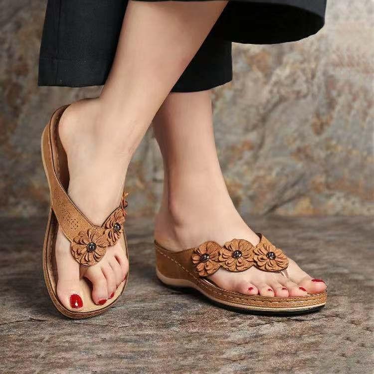 Retro flower flat round toe casual sandals for women