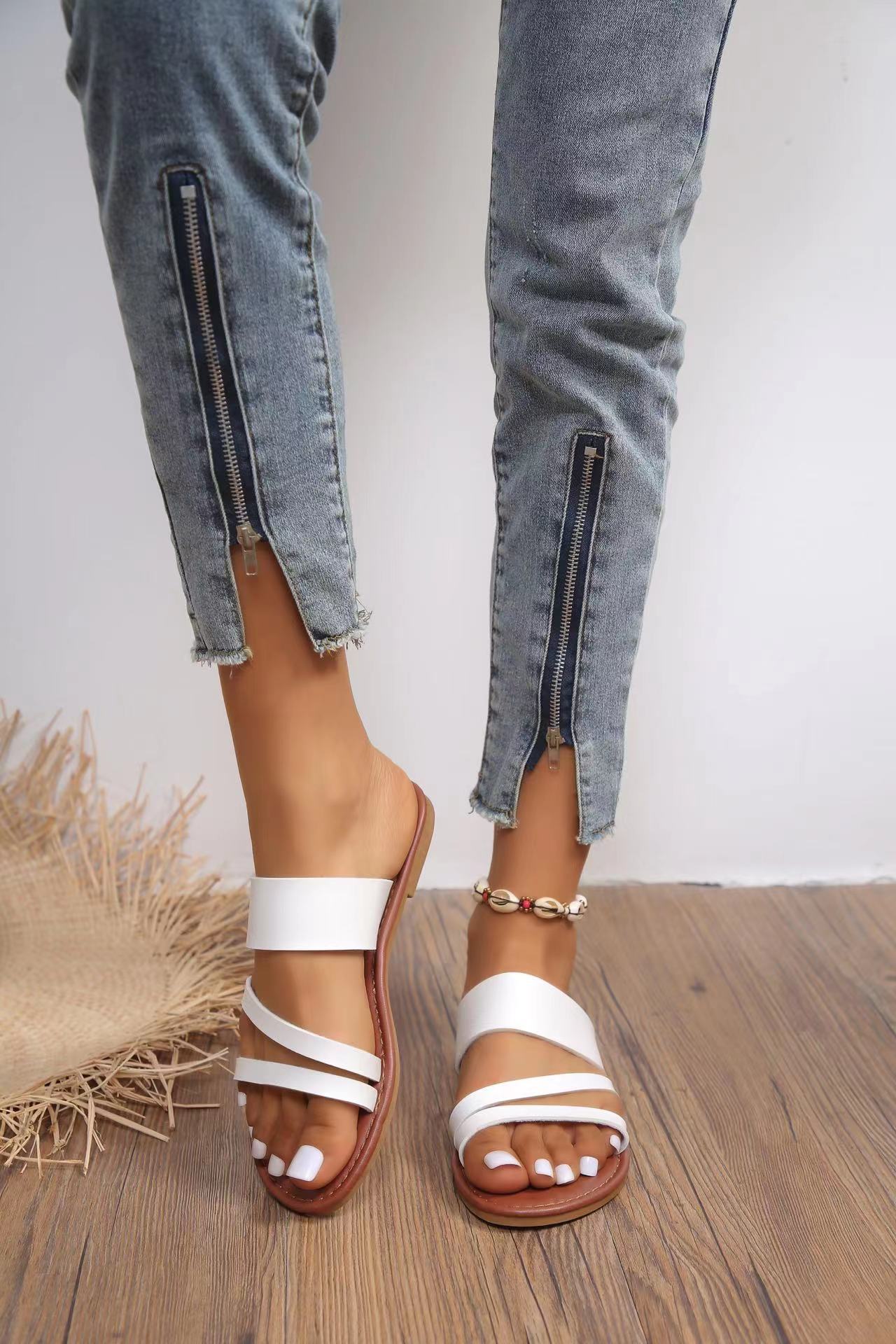 Round toe open toe sandals