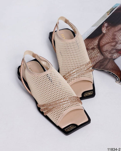 Chic breathable flat casual sandals